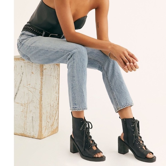 Free People City Of Lights Black Open Toe Lace Up Back Cut Out Heel Boots Sz 10 - Picture 3 of 16